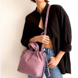 LIKE NEW, MADEWELL PIAZZA CROSSBODY BAG 
VIBRANT LILAC COLOR